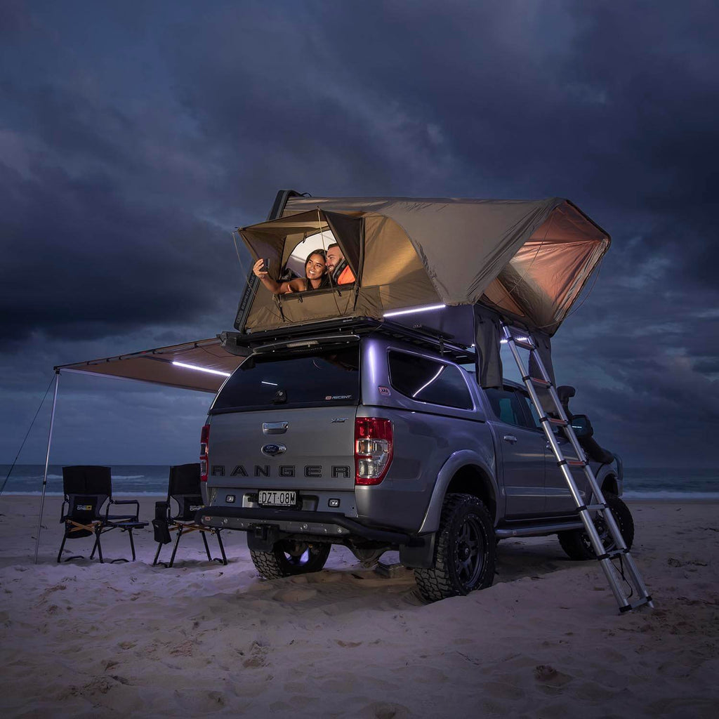 Esperance Compact Hard Shell Rooftop Tent